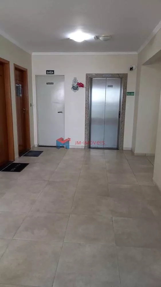 Apartamento à venda com 3 quartos, 163m² - Foto 3