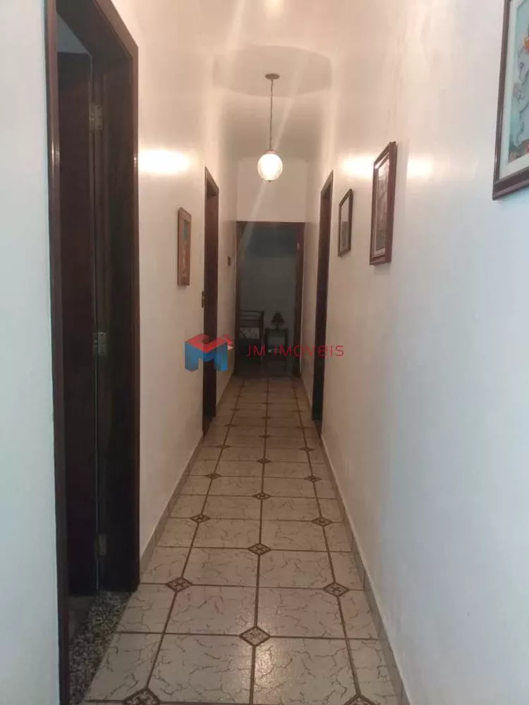 Casa à venda com 3 quartos, 300m² - Foto 8