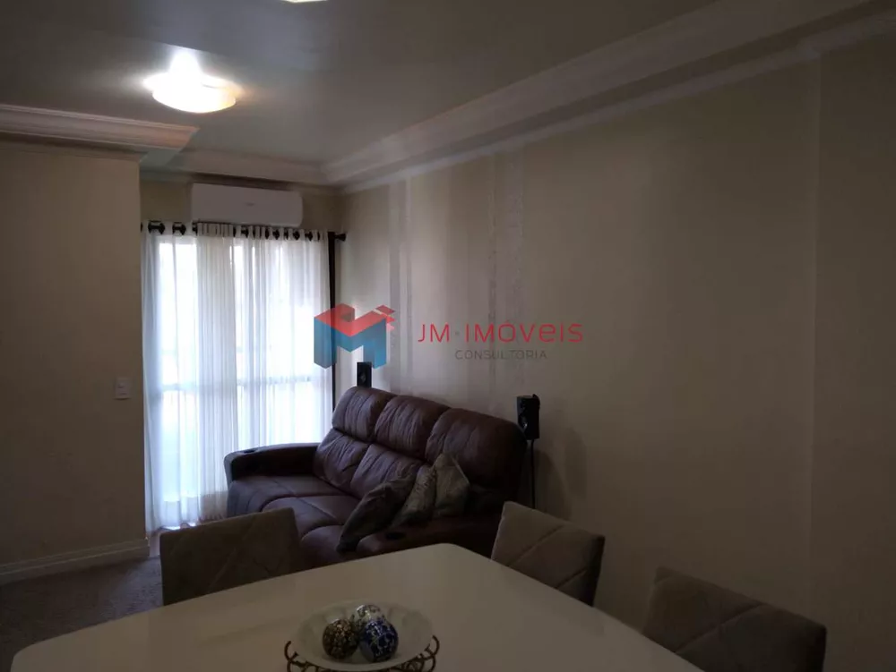 Apartamento à venda com 3 quartos, 63m² - Foto 4