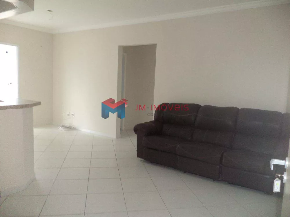 Apartamento à venda com 2 quartos, 79m² - Foto 3