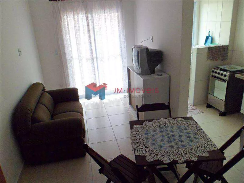 Apartamento à venda com 1 quarto, 45m² - Foto 2