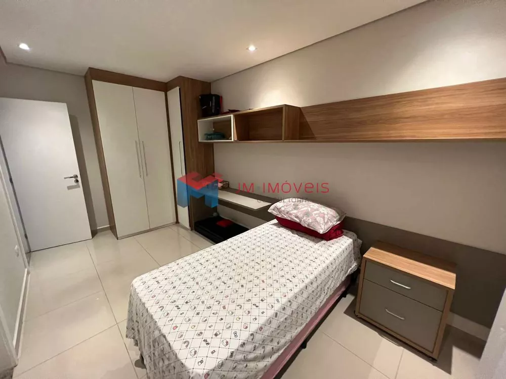 Apartamento à venda com 4 quartos, 205m² - Foto 4