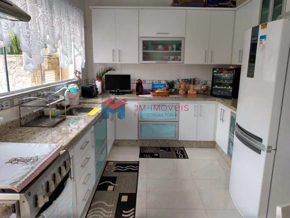 Casa, 4 quartos, 231 m² - Foto 5