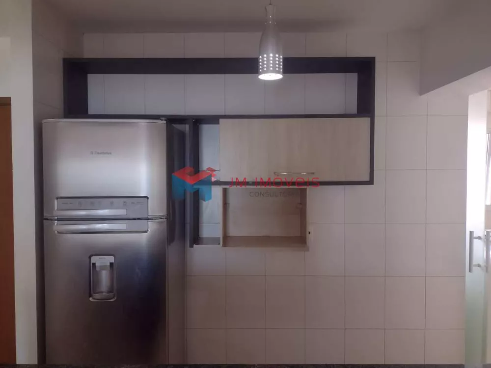 Apartamento à venda com 3 quartos, 102m² - Foto 7