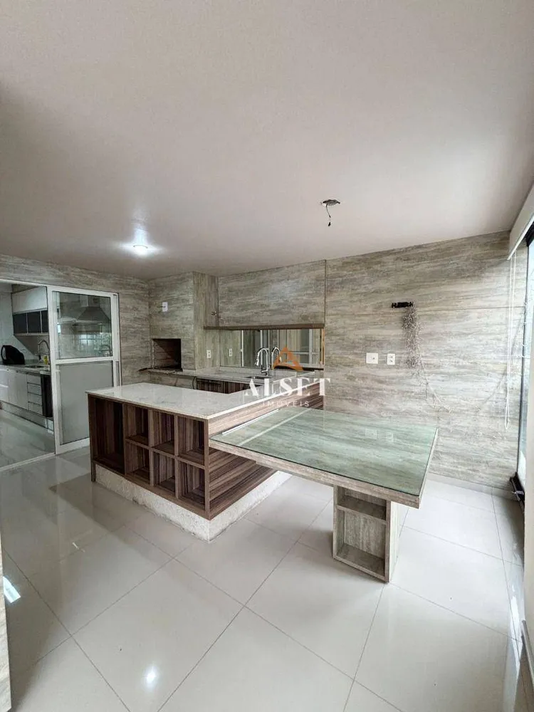 Apartamento, 3 quartos, 215 m² - Foto 3