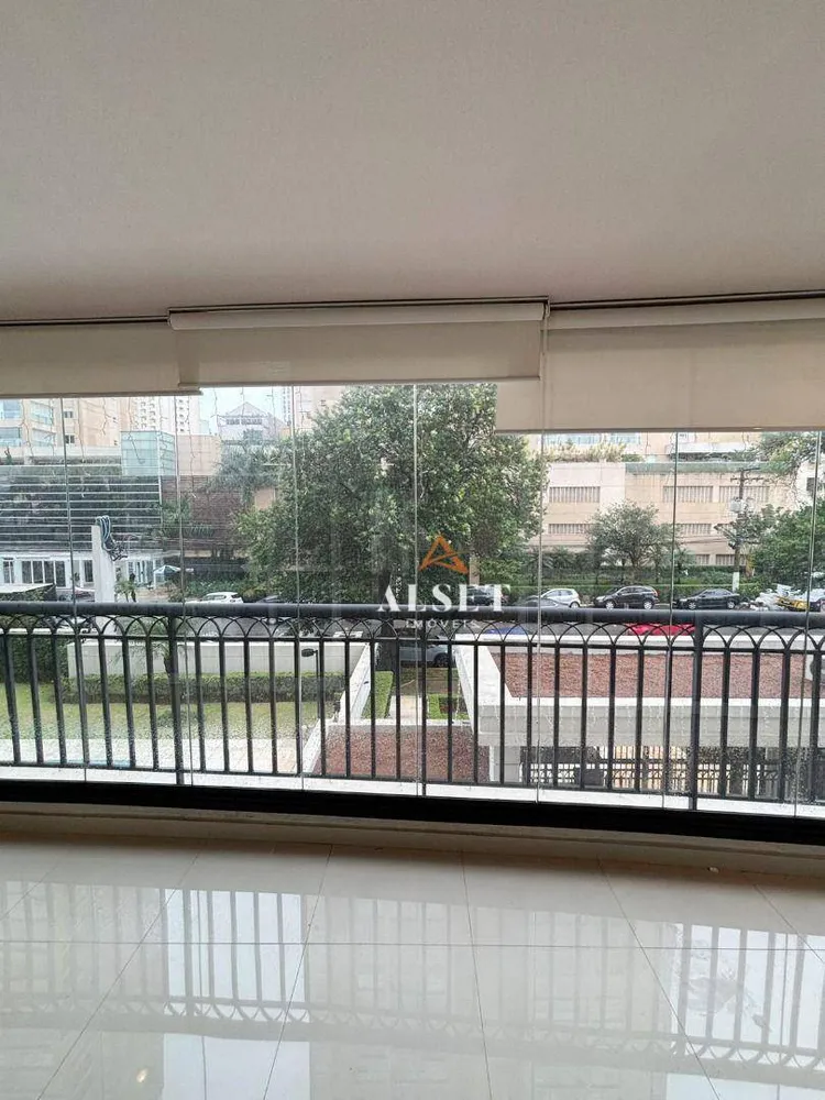 Apartamento, 3 quartos, 215 m² - Foto 4
