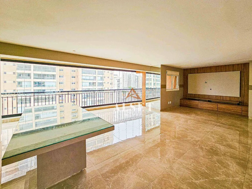 Apartamento, 3 quartos, 156 m² - Foto 1