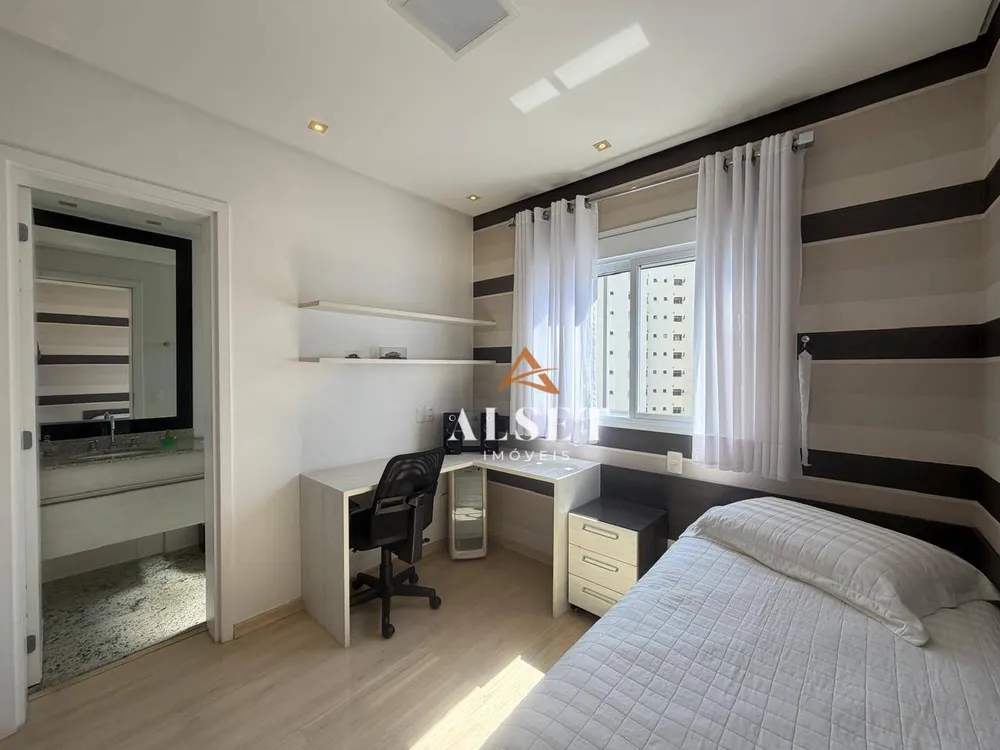 Apartamento, 3 quartos, 141 m² - Foto 4