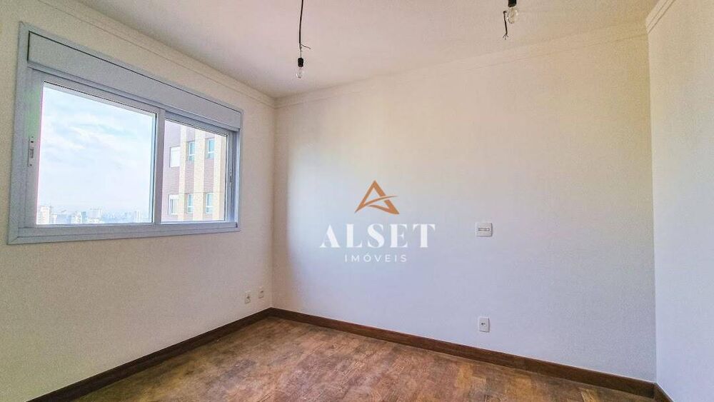 Apartamento à venda com 4 quartos, 171m² - Foto 1