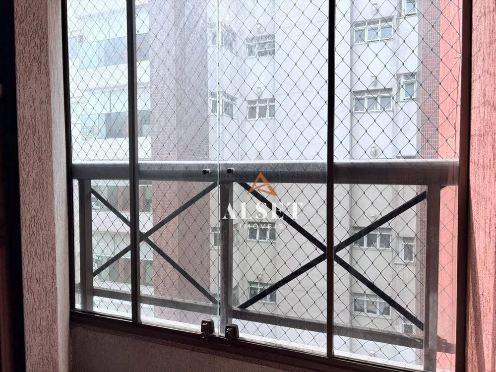 Apartamento, 3 quartos, 160 m² - Foto 2