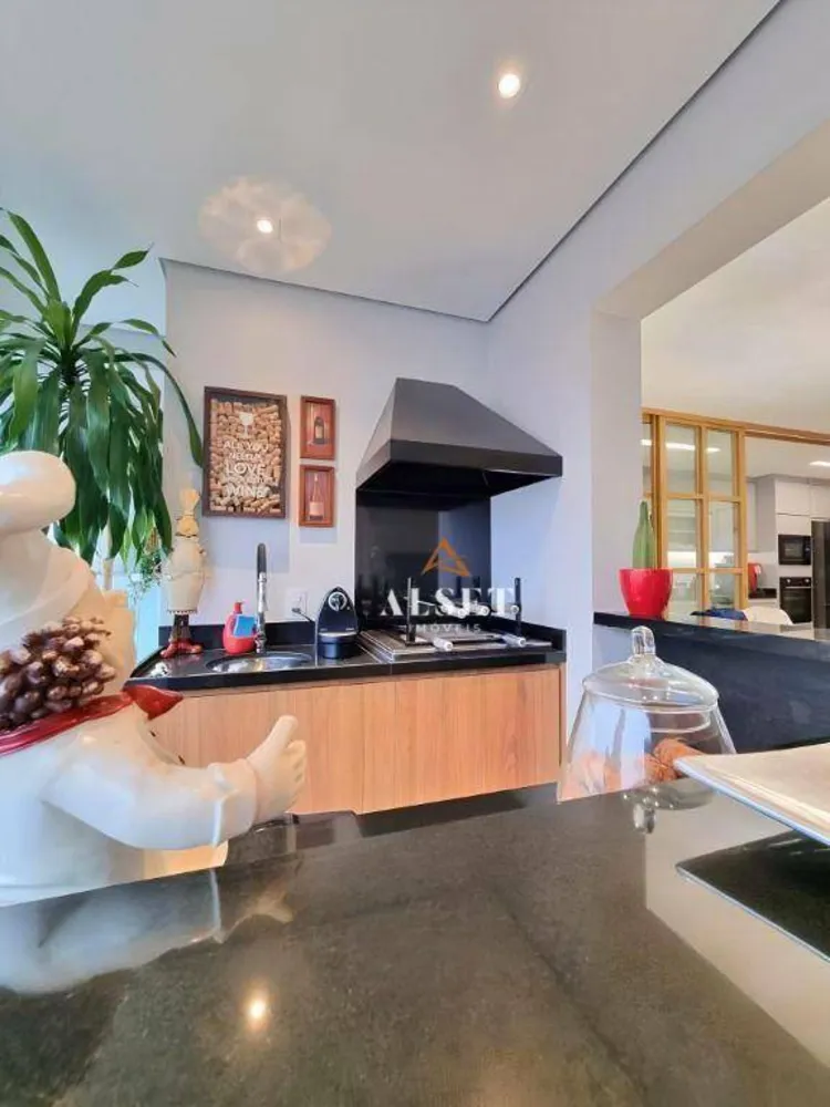 Apartamento, 3 quartos, 129 m² - Foto 1