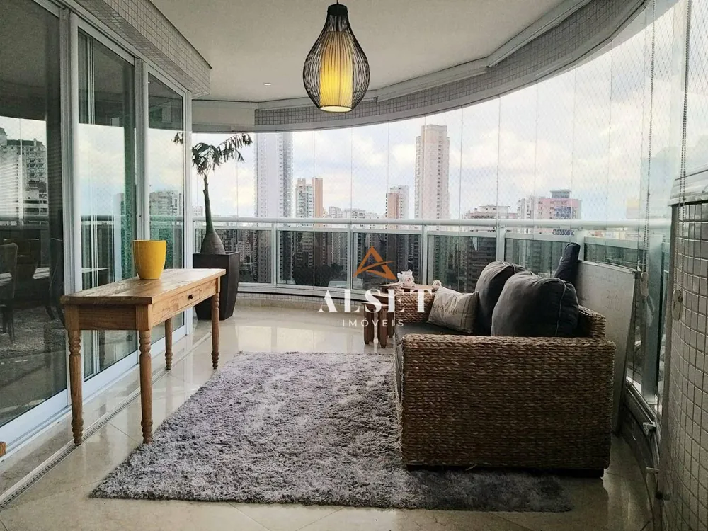 Apartamento, 3 quartos, 202 m² - Foto 1