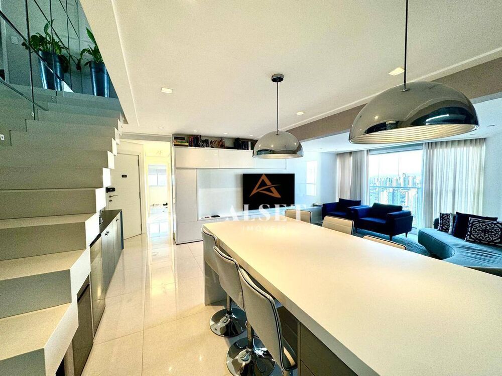 Cobertura, 4 quartos, 220 m² - Foto 1