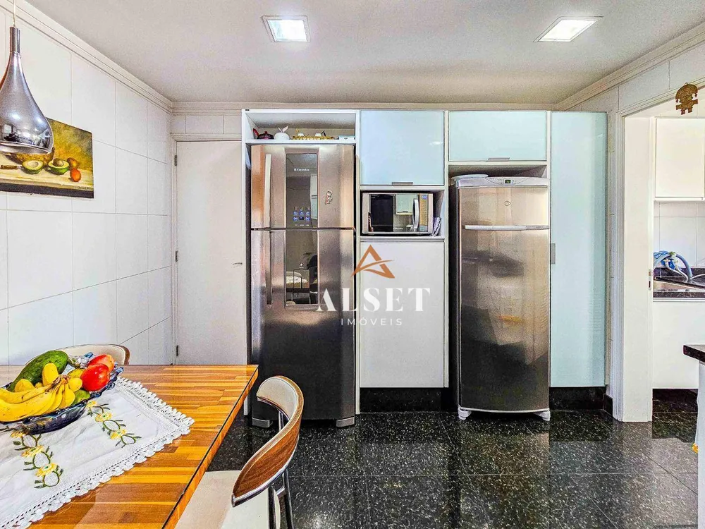 Apartamento, 3 quartos, 160 m² - Foto 1