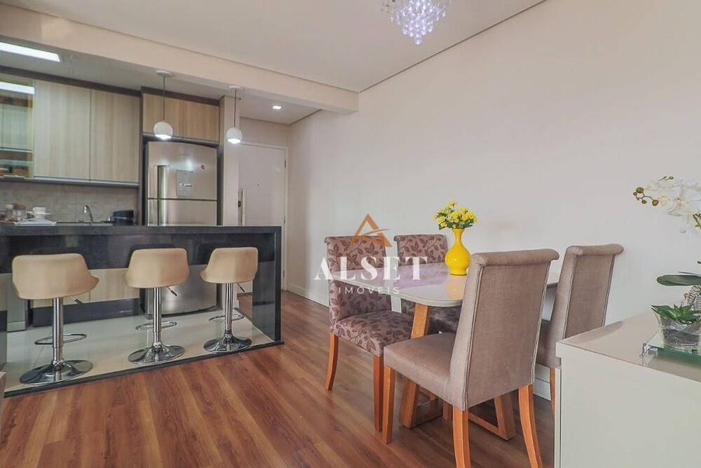 Apartamento à venda com 3 quartos, 81m² - Foto 1