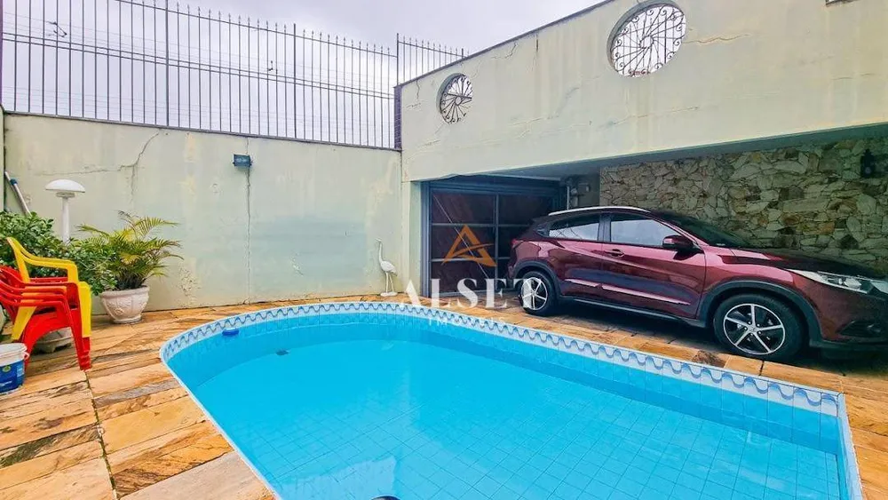 Sobrado, 3 quartos, 220 m² - Foto 1