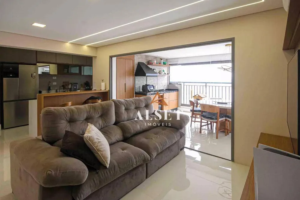 Apartamento, 3 quartos, 121 m² - Foto 2
