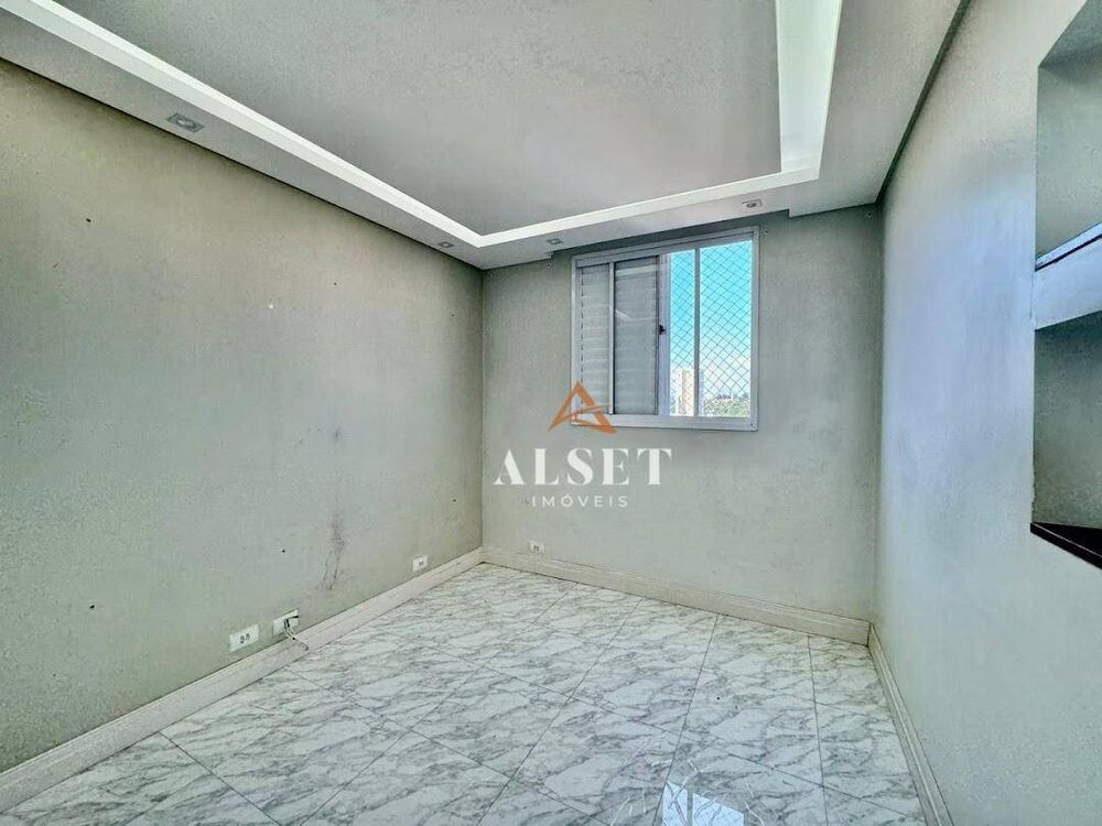 Apartamento à venda com 2 quartos, 70m² - Foto 4