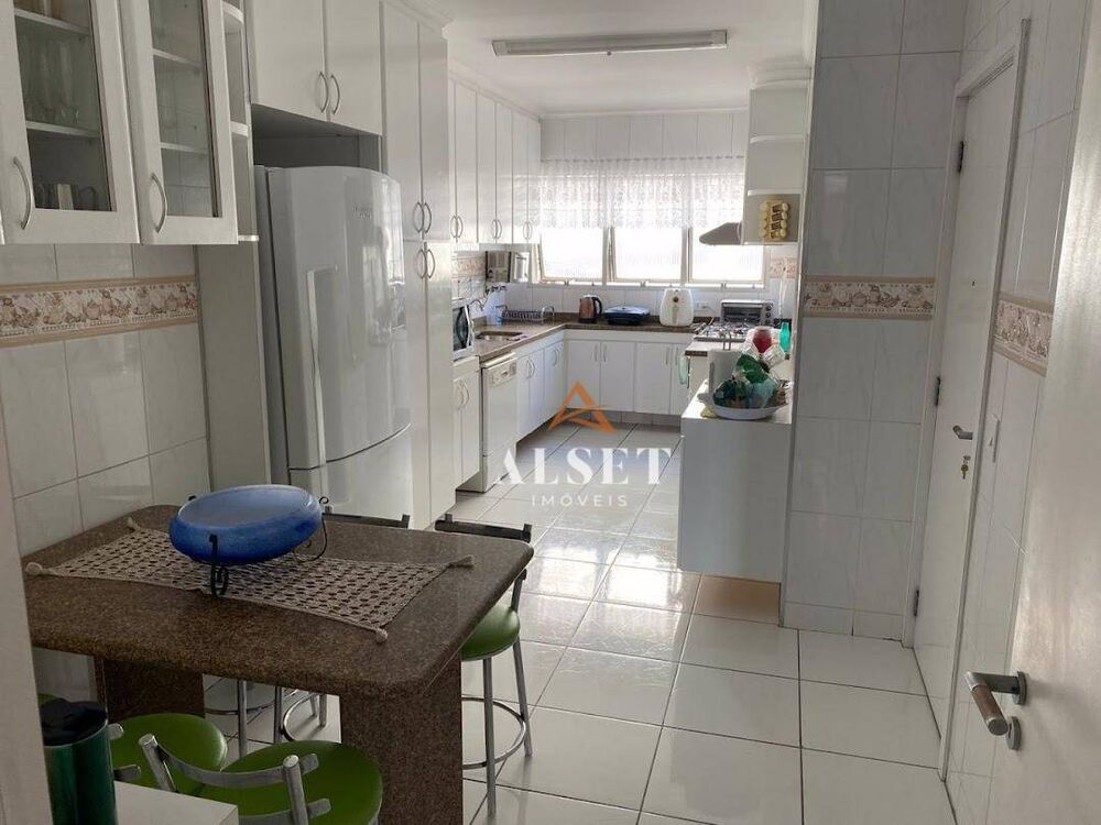 Apartamento, 3 quartos, 178 m² - Foto 11