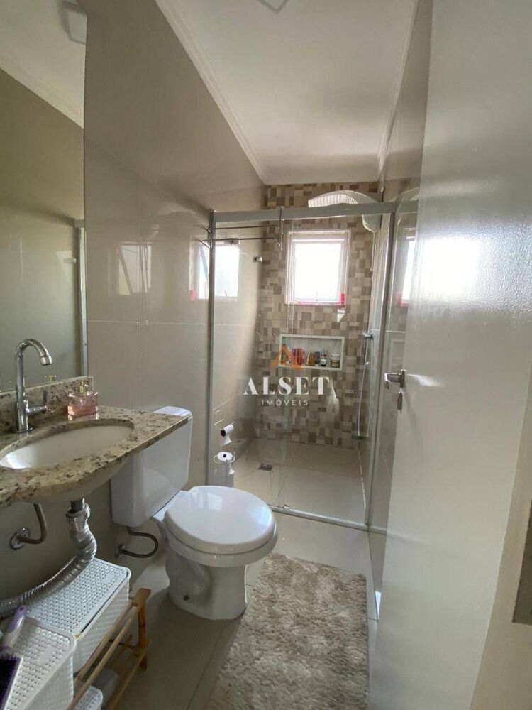 Sobrado à venda com 4 quartos, 200m² - Foto 8