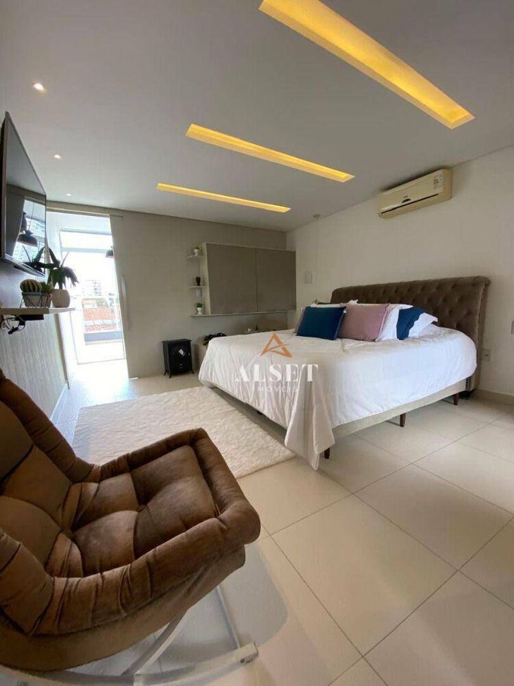 Sobrado à venda com 4 quartos, 200m² - Foto 11