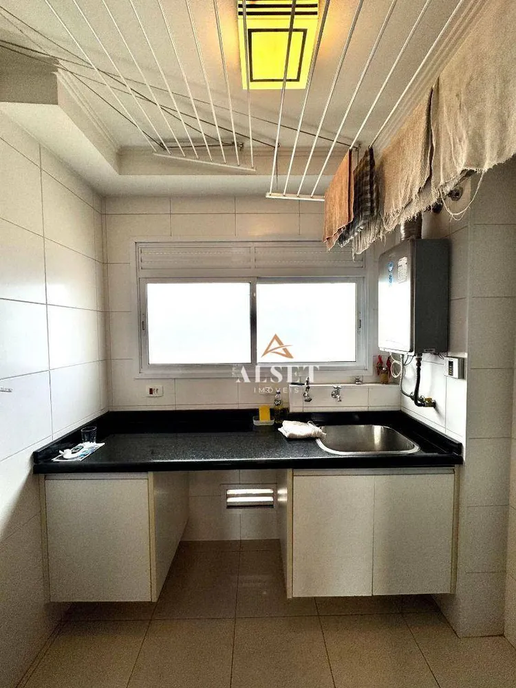 Apartamento, 3 quartos, 169 m² - Foto 2