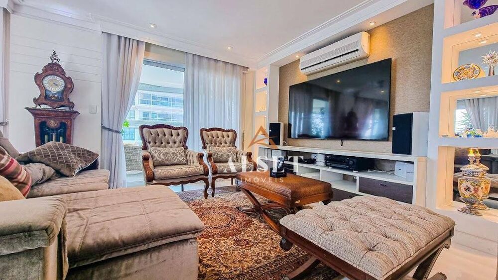 Apartamento à venda com 4 quartos, 225m² - Foto 7