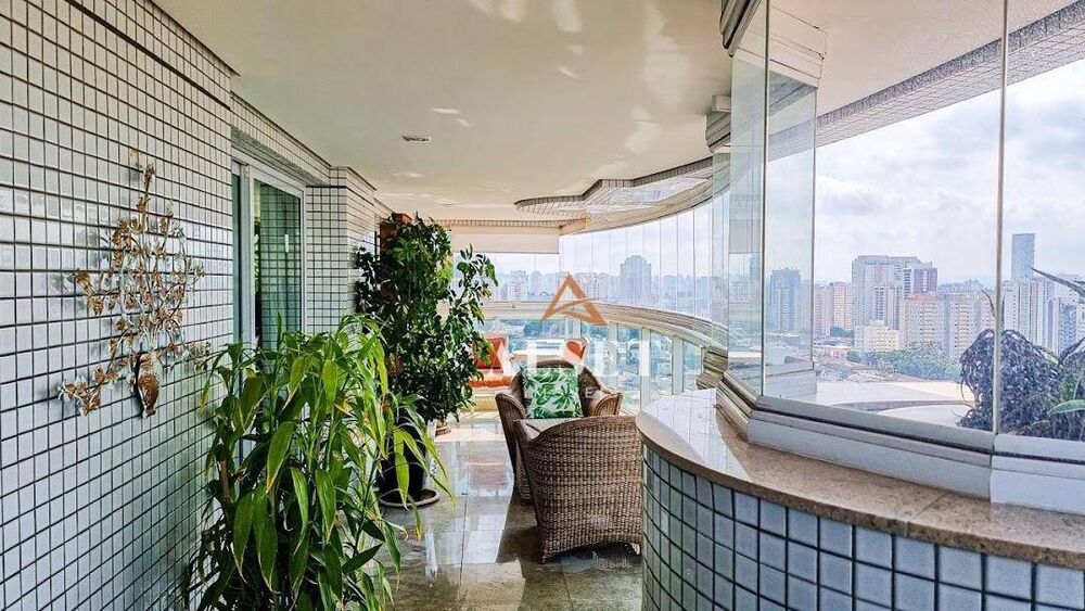 Apartamento à venda com 4 quartos, 225m² - Foto 4