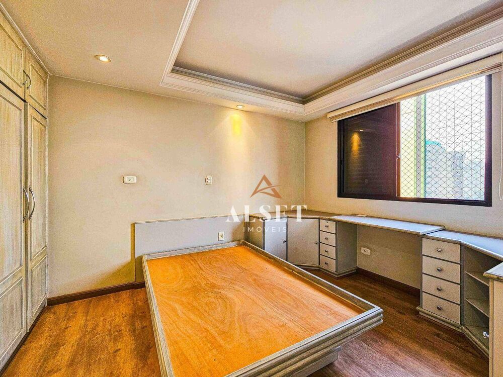 Apartamento à venda com 4 quartos, 277m² - Foto 3