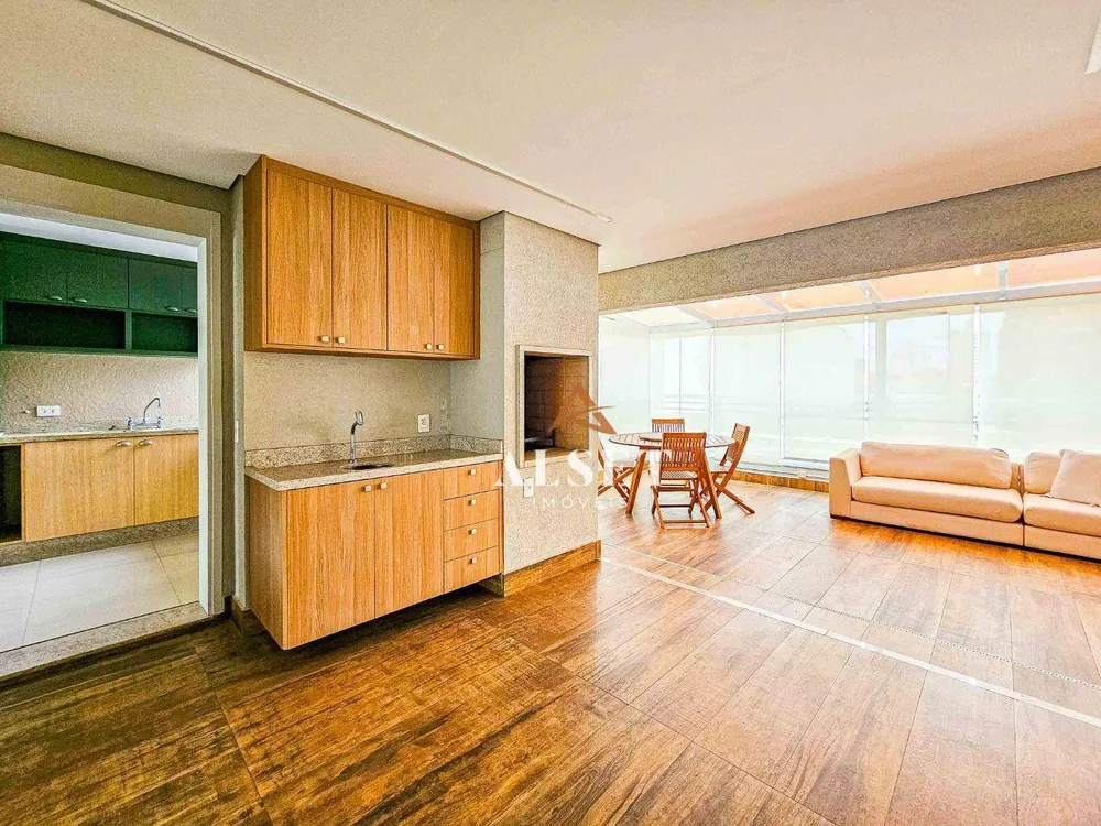 Apartamento, 3 quartos, 240 m² - Foto 1