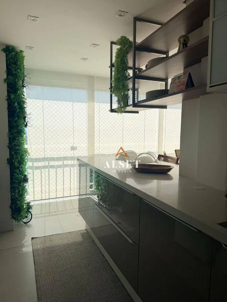 Apartamento, 3 quartos, 126 m² - Foto 1