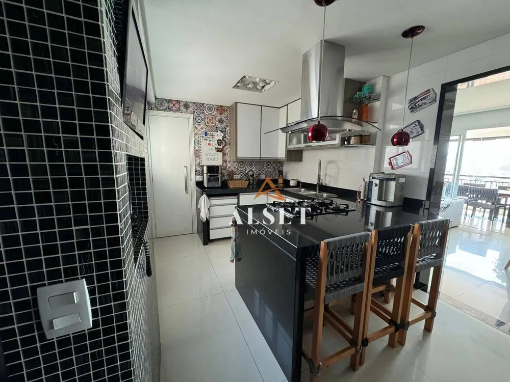 Apartamento, 3 quartos, 126 m² - Foto 1