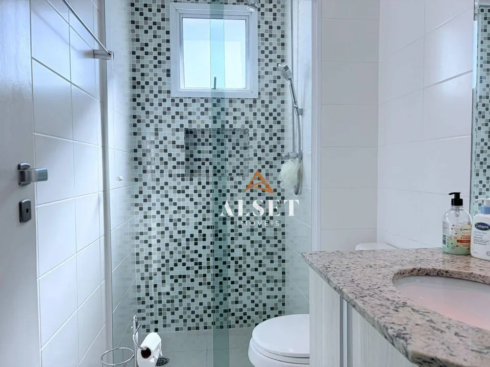 Apartamento, 3 quartos, 123 m² - Foto 2
