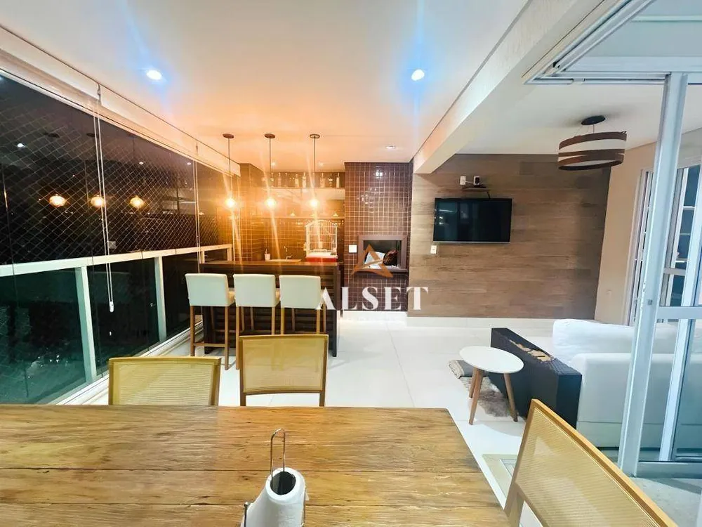 Apartamento, 3 quartos, 157 m² - Foto 1