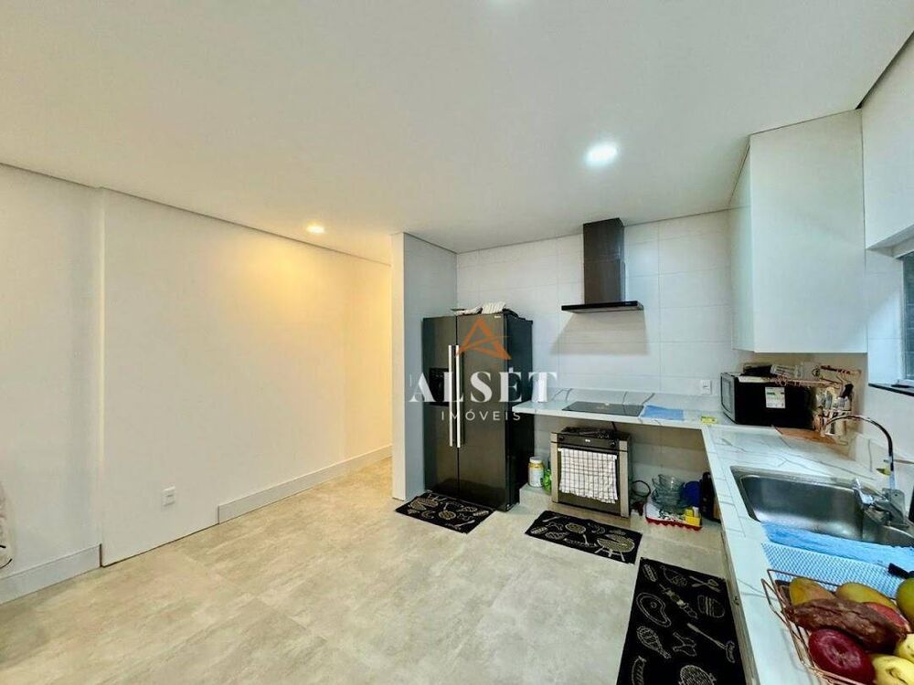 Sobrado, 2 quartos, 450 m² - Foto 1
