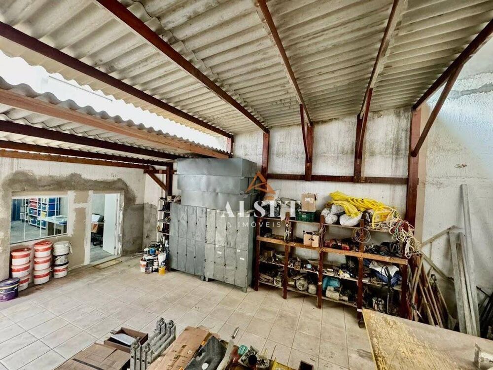 Sobrado, 2 quartos, 450 m² - Foto 2