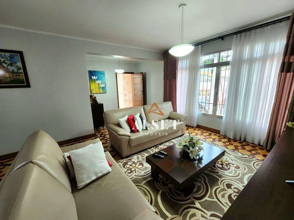 Casa, 3 quartos, 285 m² - Foto 1