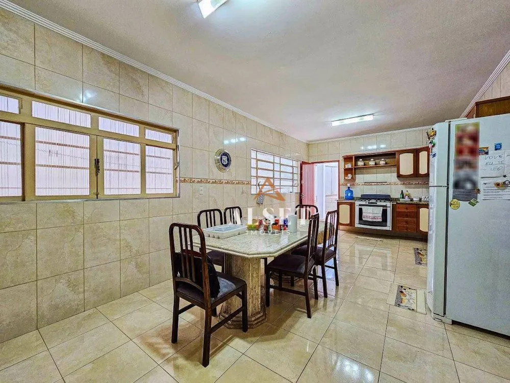 Sobrado, 4 quartos, 300 m² - Foto 5