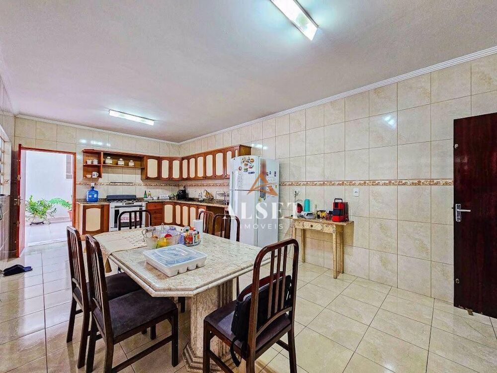 Sobrado, 4 quartos, 300 m² - Foto 2