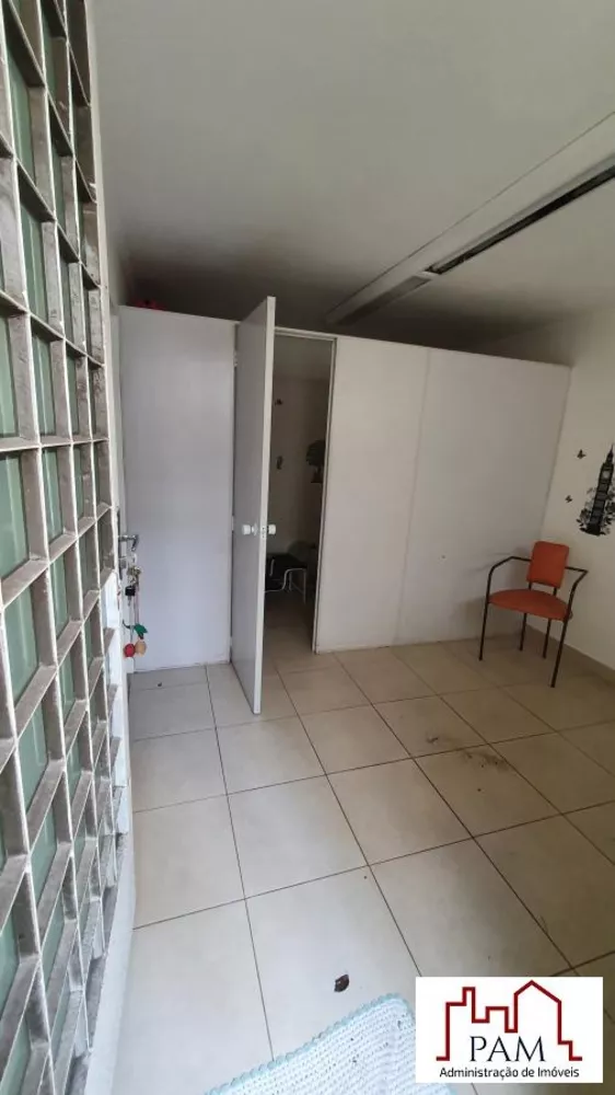 Casa à venda com 3 quartos, 200m² - Foto 3