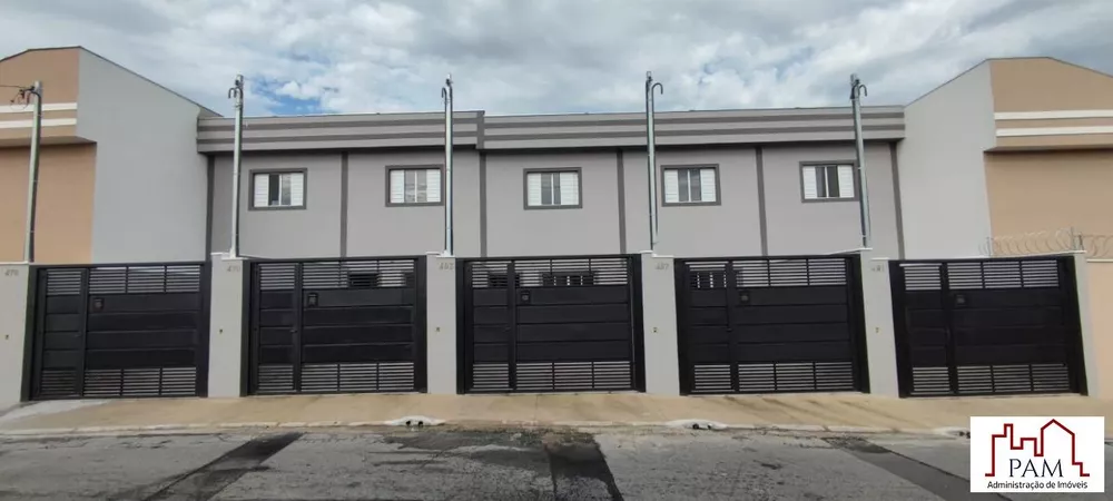 Sobrado à venda com 2 quartos, 64m² - Foto 1