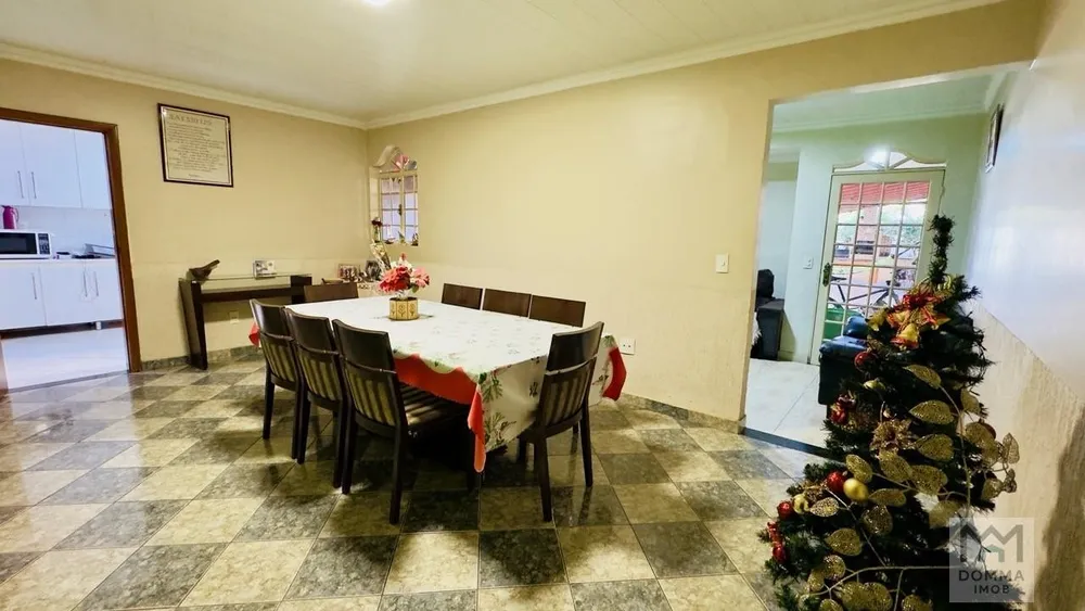 Casa, 5 quartos, 250 m² - Foto 1