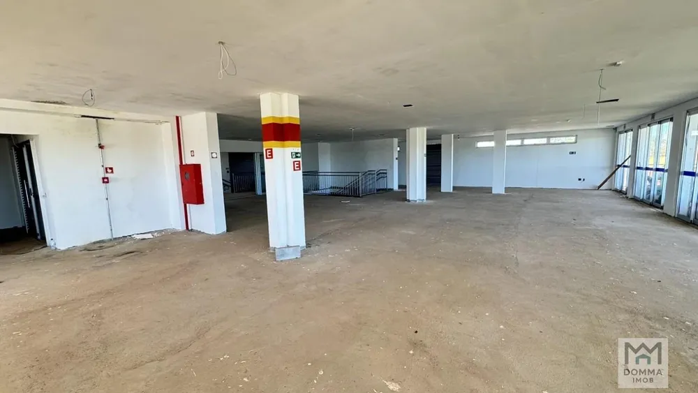 Prédio Inteiro - Foto 1