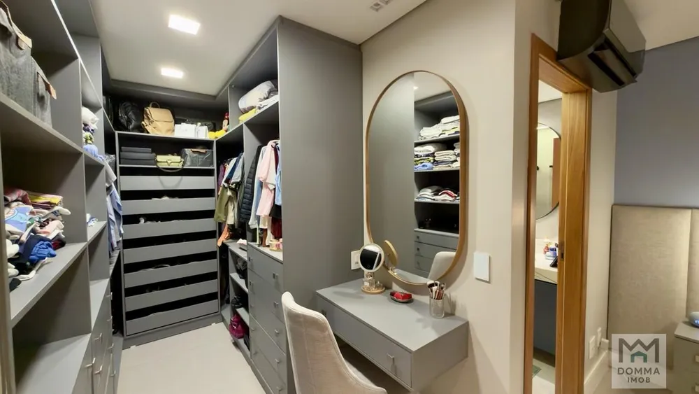 Apartamento, 3 quartos, 158 m² - Foto 1
