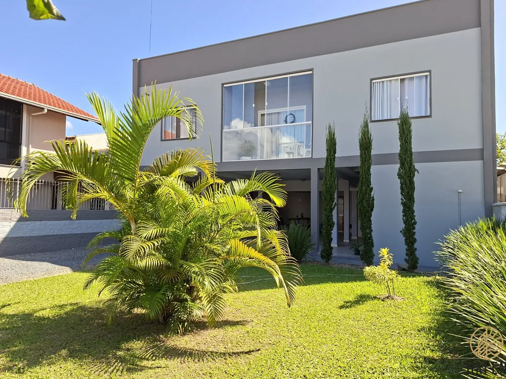 Sobrado, 5 quartos, 175 m² - Foto 1