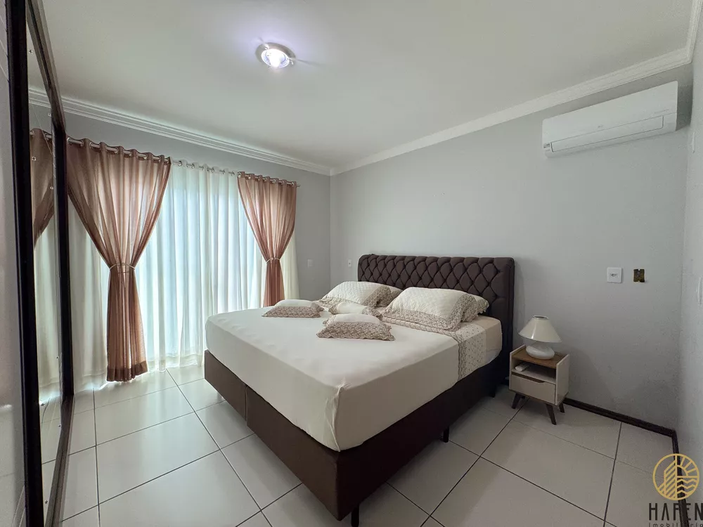 Casa, 4 quartos, 245 m² - Foto 4