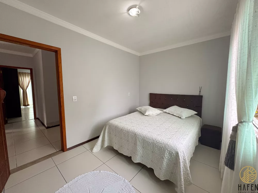 Casa, 4 quartos, 245 m² - Foto 3