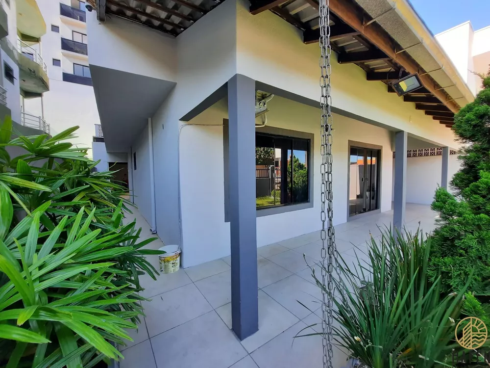 Casa, 4 quartos, 305 m² - Foto 3