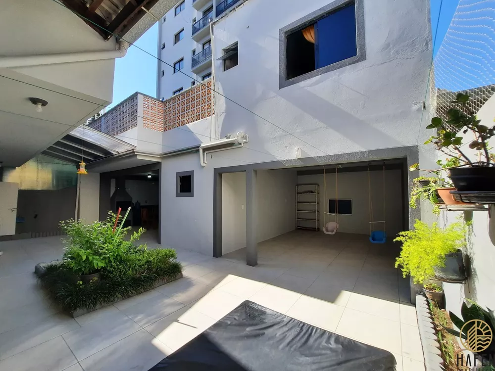 Casa, 4 quartos, 305 m² - Foto 2