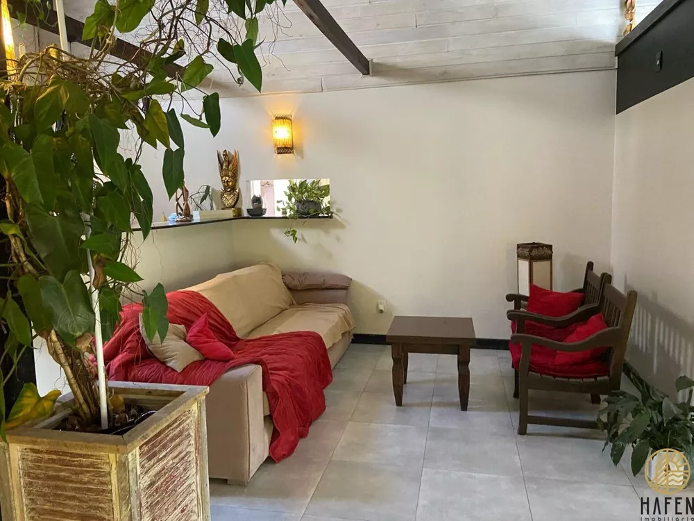 Casa, 1 quarto, 243 m² - Foto 2